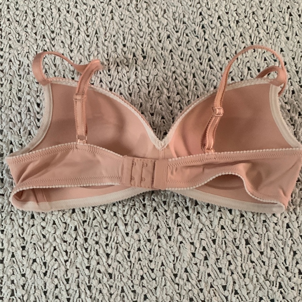 Adore me Light Peach Everyday Bra with Smooth Molded Cups - Picture 3 of 5